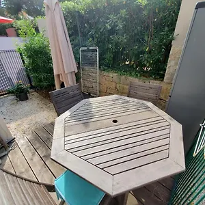 Avec Piscine Proche Bord De Cagnes-sur-Mer
